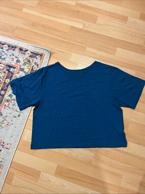 Encircled boxy tee in sapphire